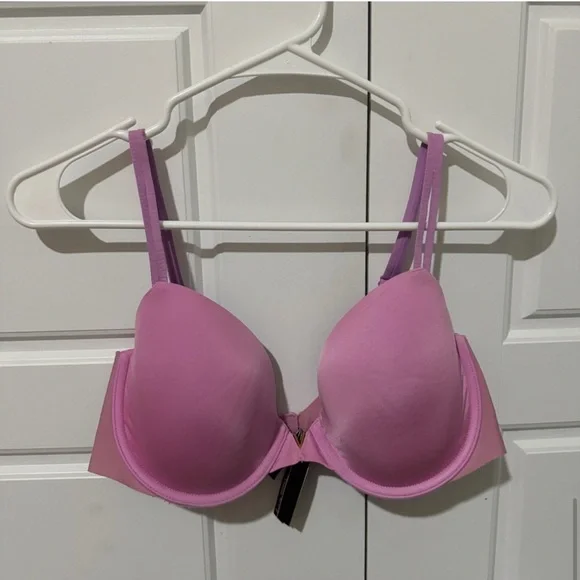 Victoria Secret Bundle - Picture 2 of 4